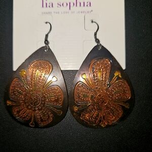 Beautiful brown flower earrings
